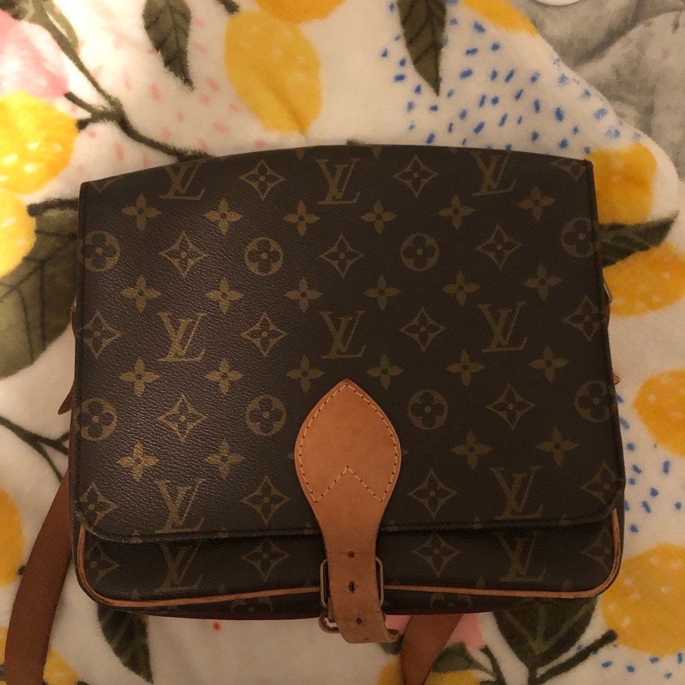 Louis Vuitton cartouchiere